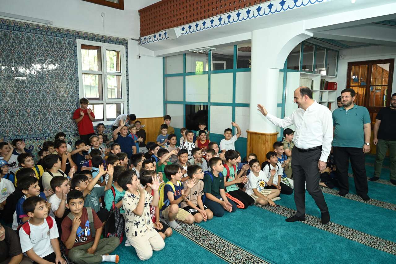 Konya’da yaz tatilini eğitimle geçiren çocuklara Başkan Altay’dan sürpriz ziyaret 16